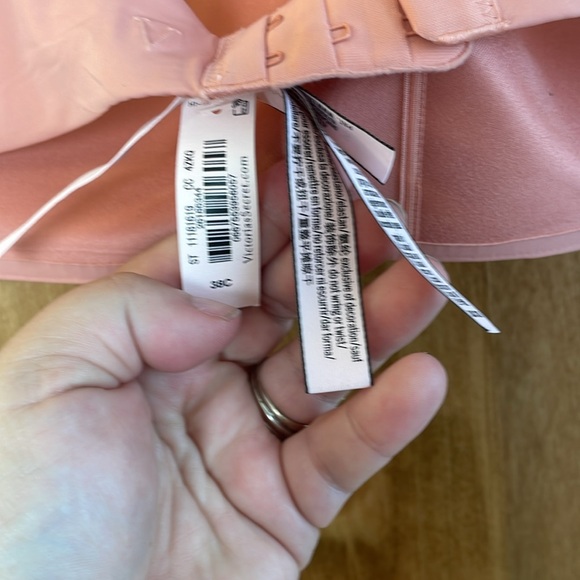 Pink Bra 38C - Picture 3 of 3